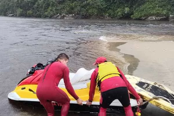 Dois Indivíduos Desaparecem ao Tentar Atravessar Rio em Ubatuba