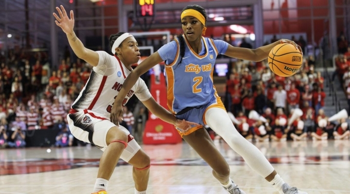 Draft da WNBA: Caitlin Clark foi selecionada como primeira escolha geral pelo Indiana Fever após temporada histórica com Iowa Hawkeyes