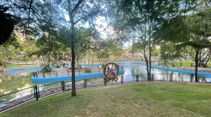 Prefeitura de Criciúma: Instalação de atafona no lago da Praça do Congresso